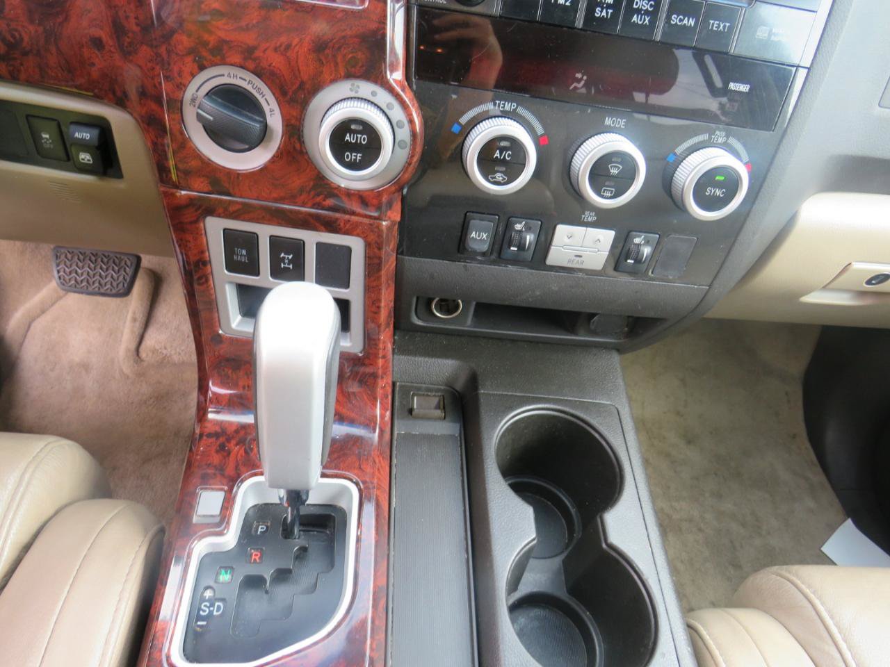 Used 2008 Toyota Sequoia Limited AWD/4WD image 16