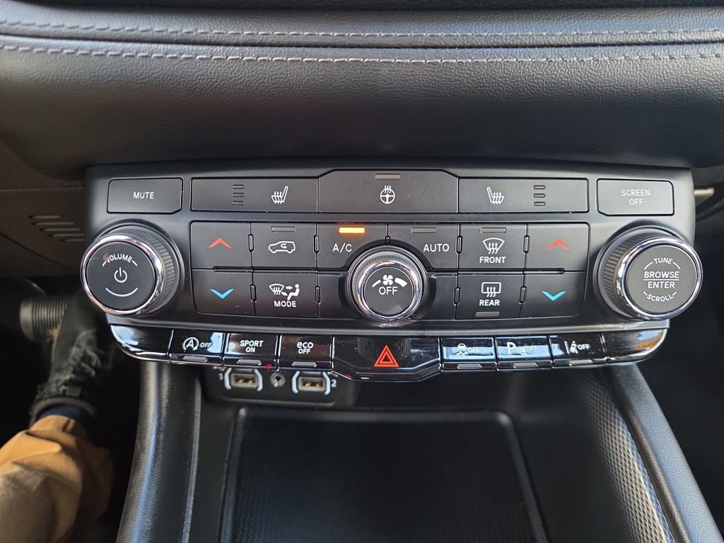 Used 2022 Dodge Durango GT image 22