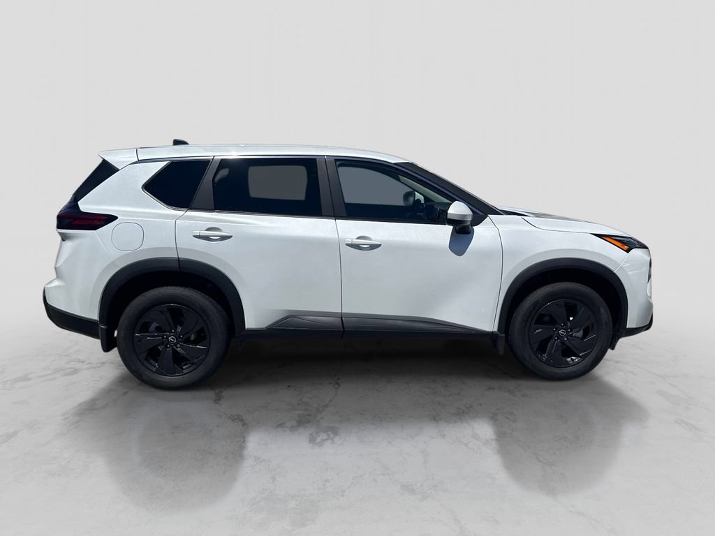 Certified 2026 Nissan Rogue SV w/ Cold Weather Package AWD/4WD image 9