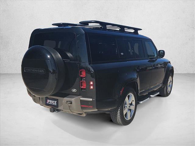 Used 2023 Land Rover Defender 130 X-Dynamic SE image 5