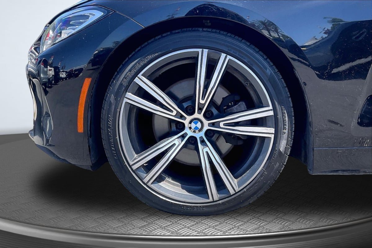 Used 2021 BMW 430i Coupe w/ Convenience Package RWD image 9