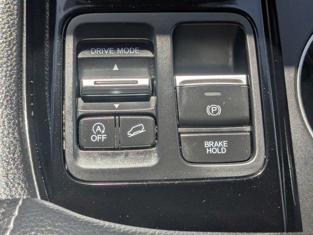 Used 2025 Honda Pilot EX-L image 29