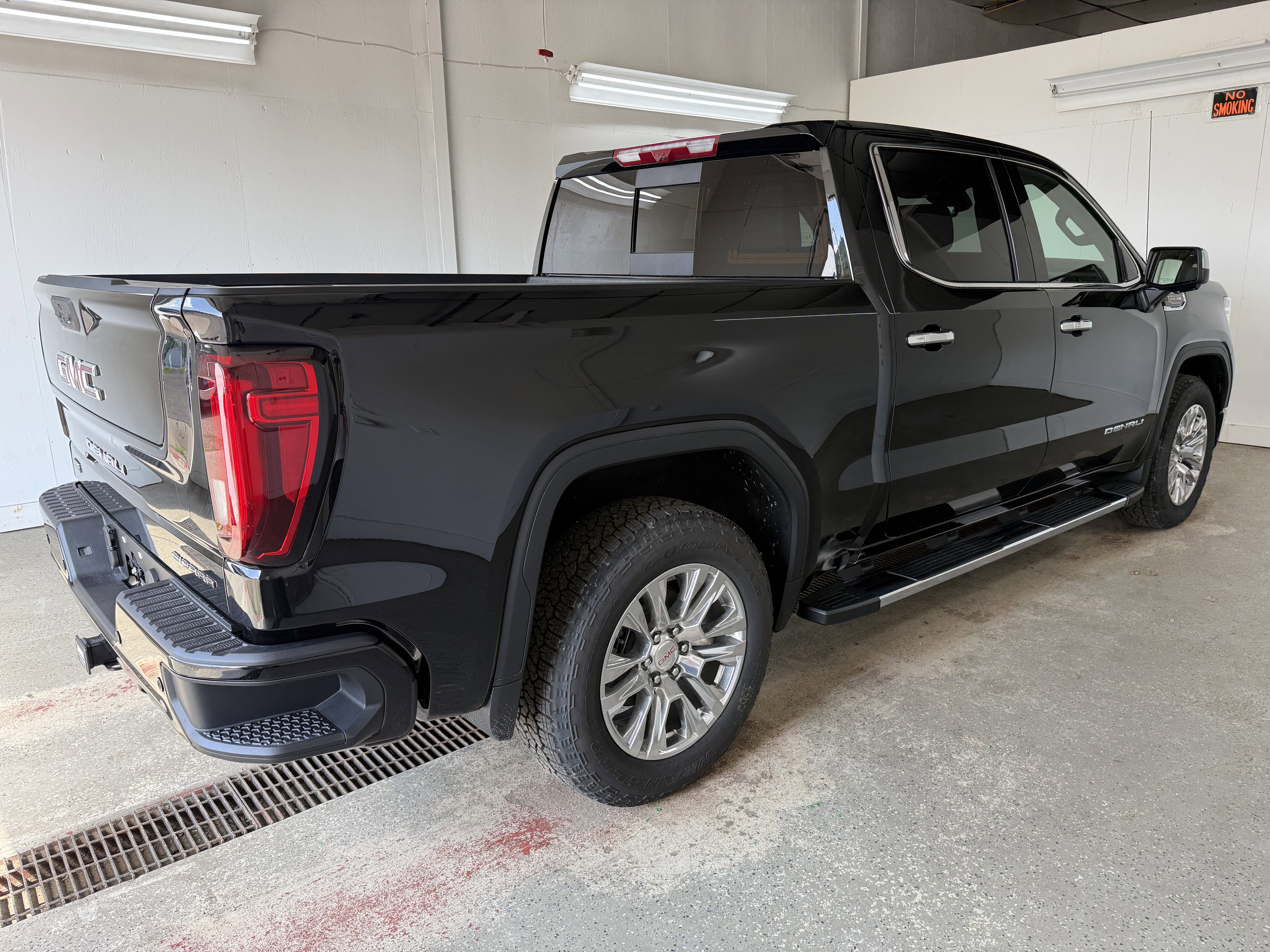 New 2026 GMC Sierra 1500 Denali w/ Technology Package image 6