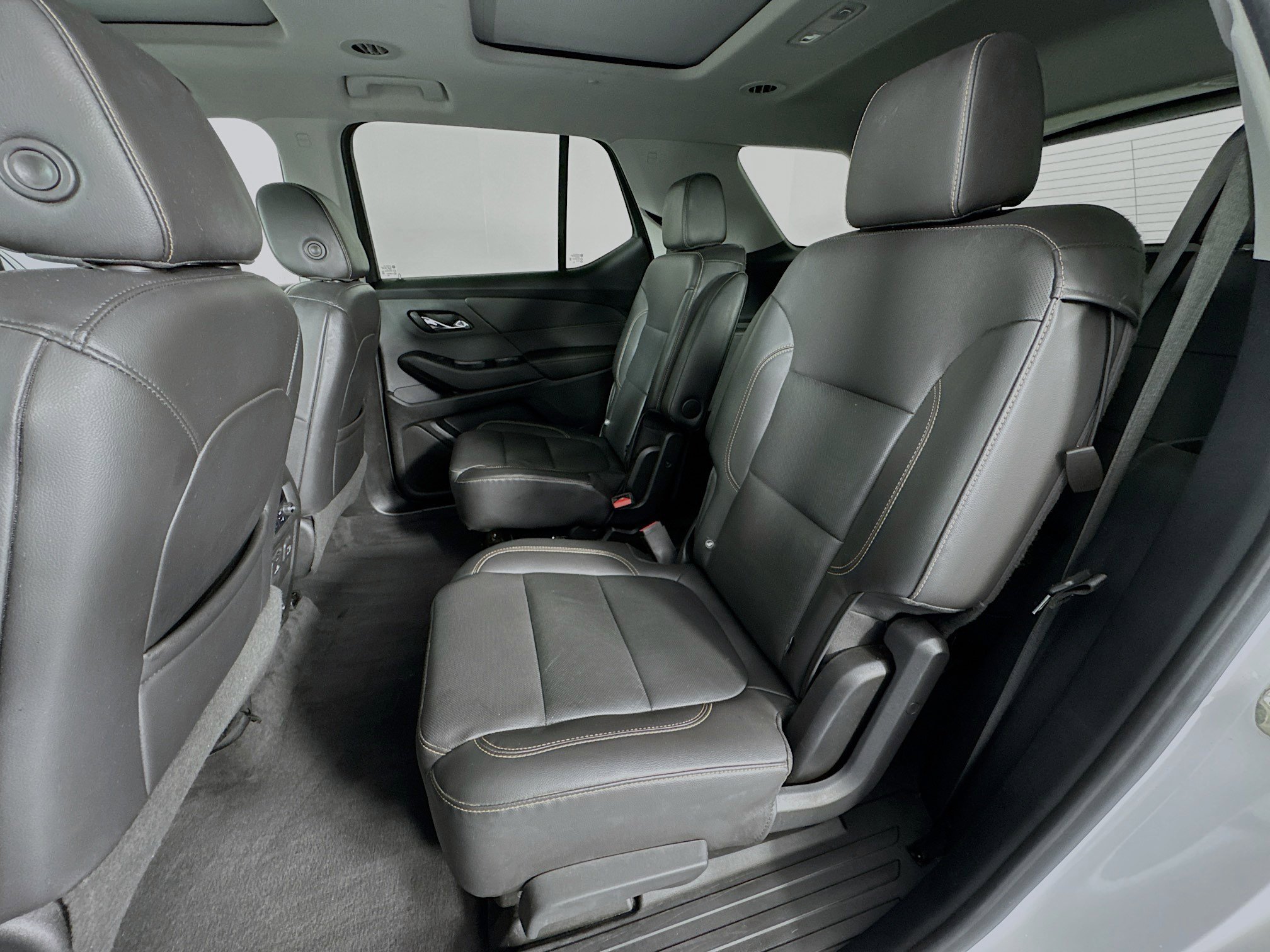 Used 2020 Chevrolet Traverse Premier w/ Redline Edition image 26