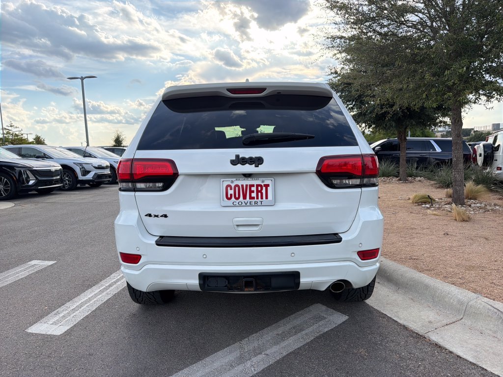 Used 2017 Jeep Grand Cherokee Altitude AWD/4WD image 8