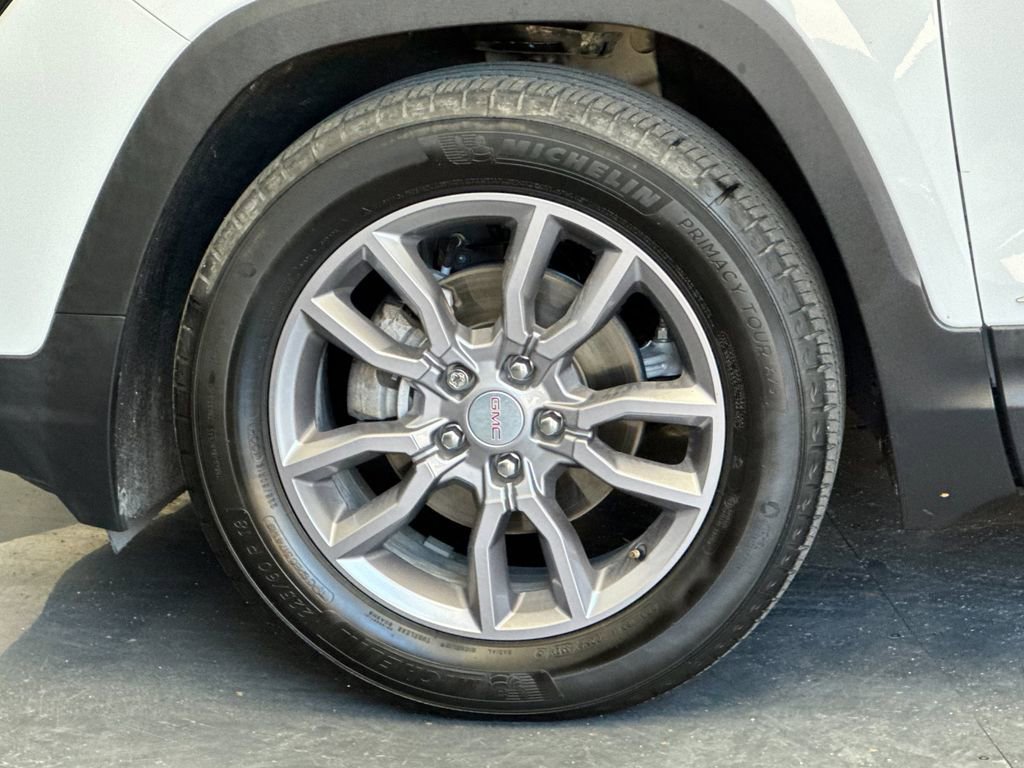 Used 2024 GMC Terrain SLT image 24