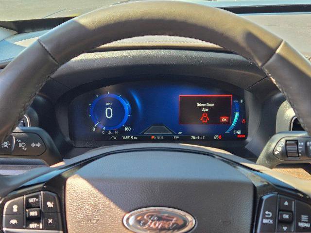 Certified 2023 Ford Explorer Platinum w/ Technology Package AWD/4WD image 39