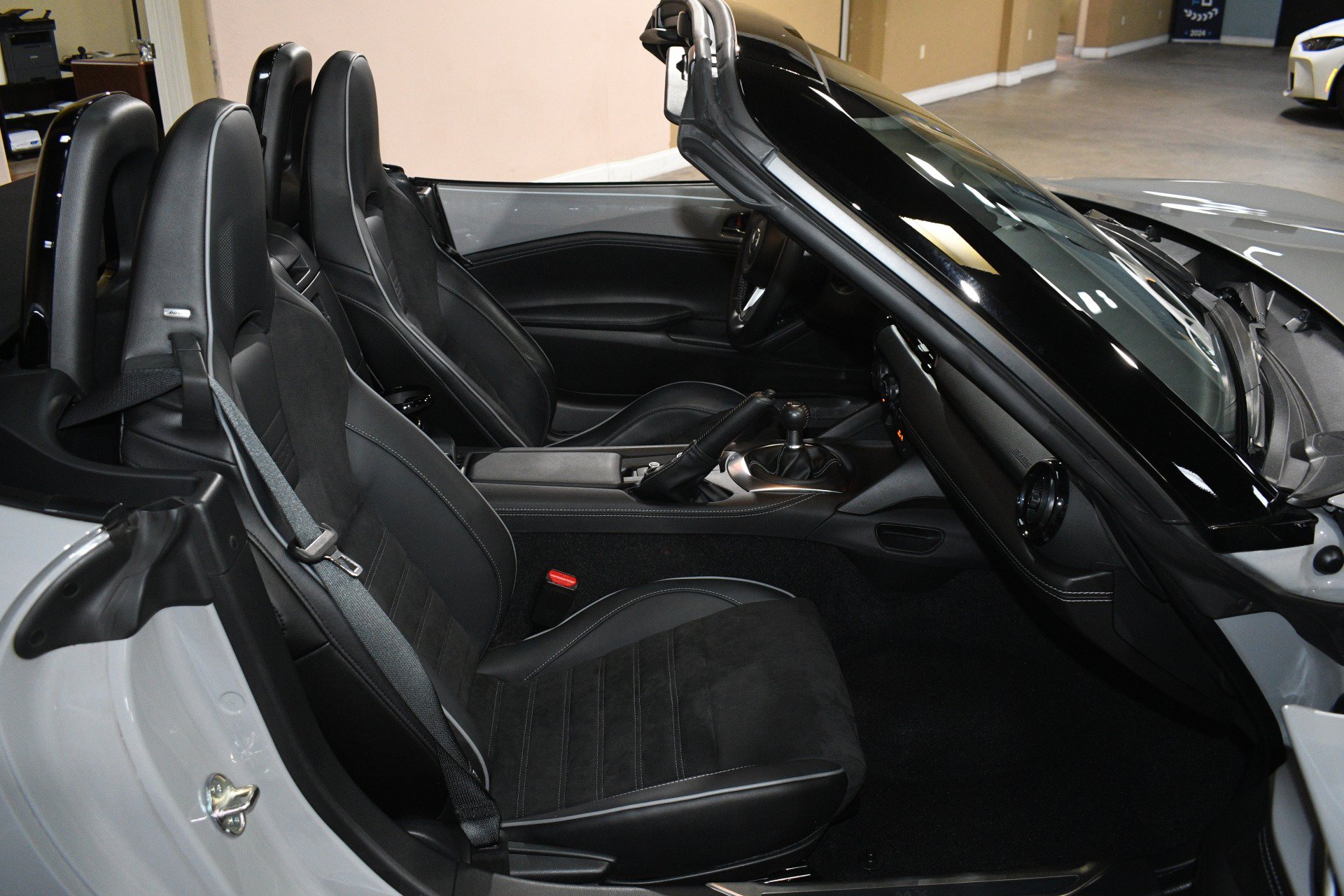 Used 2025 MAZDA MX-5 Miata Club w/ Brembo/BBS Recaro Package RWD image 50