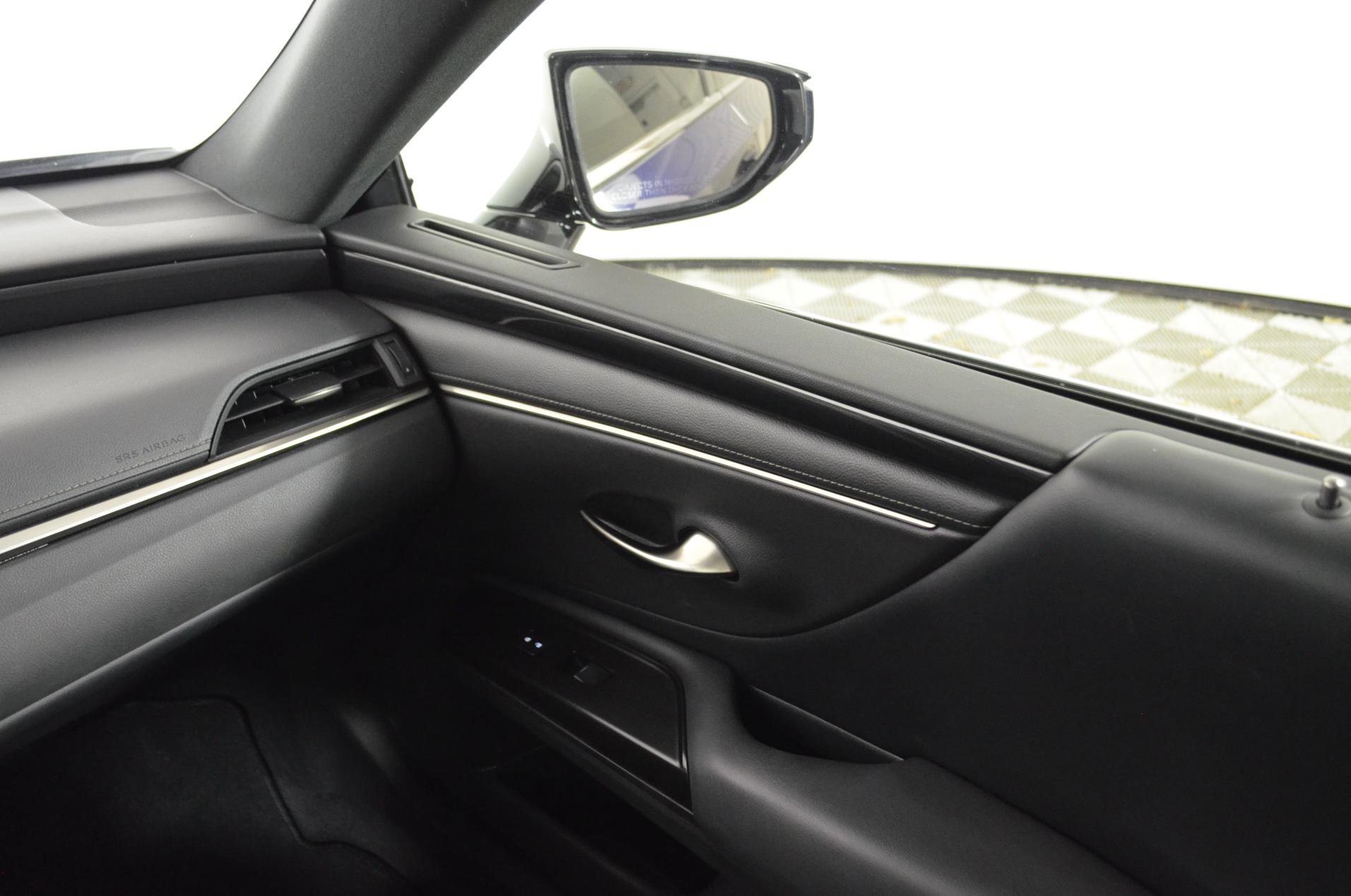 Used 2019 Lexus ES 350 w/ Accessory Package 2 FWD image 24