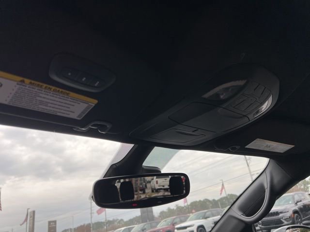 New 2026 Chrysler Pacifica Select image 16