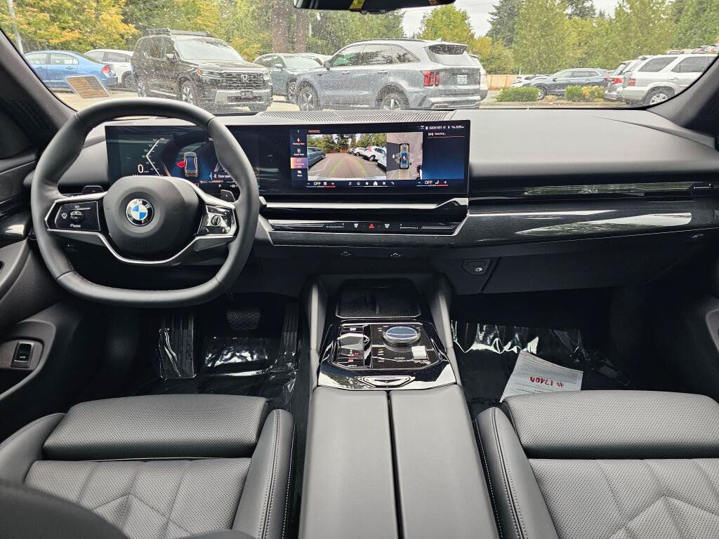 Used 2026 BMW 530i xDrive AWD/4WD image 22