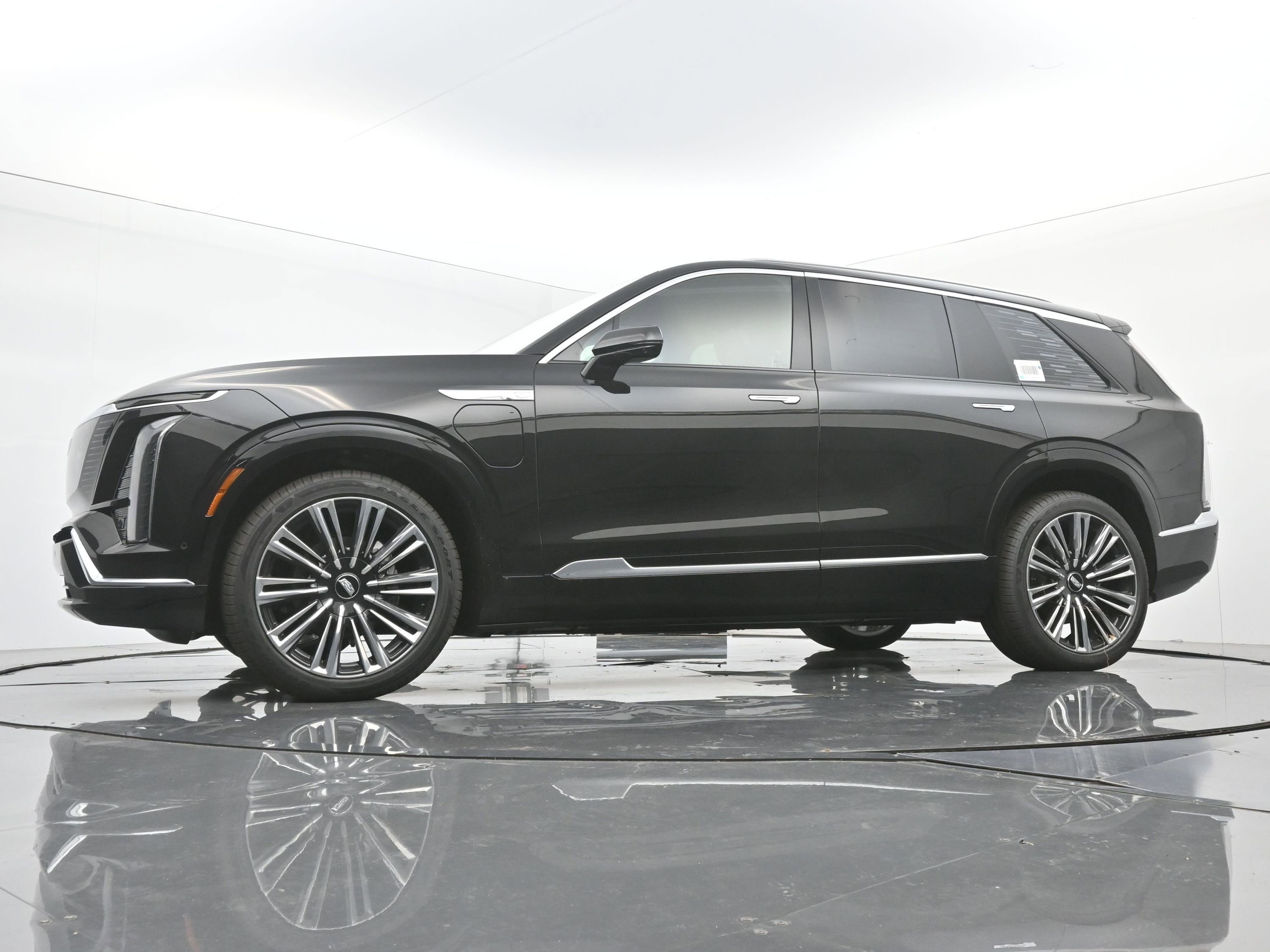 New 2026 Cadillac Vistiq Premium Luxury w/ LPO, Floor Liner Package image 16