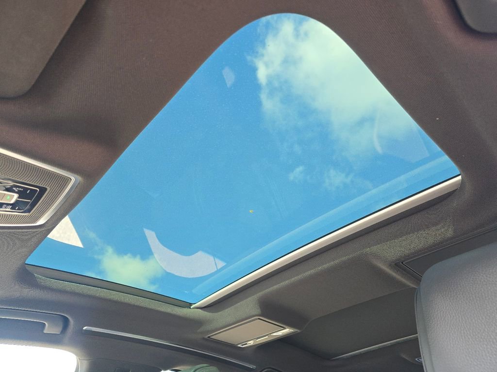 Used 2023 Audi A8 L 3.0T w/ Comfort Plus Package AWD/4WD image 3