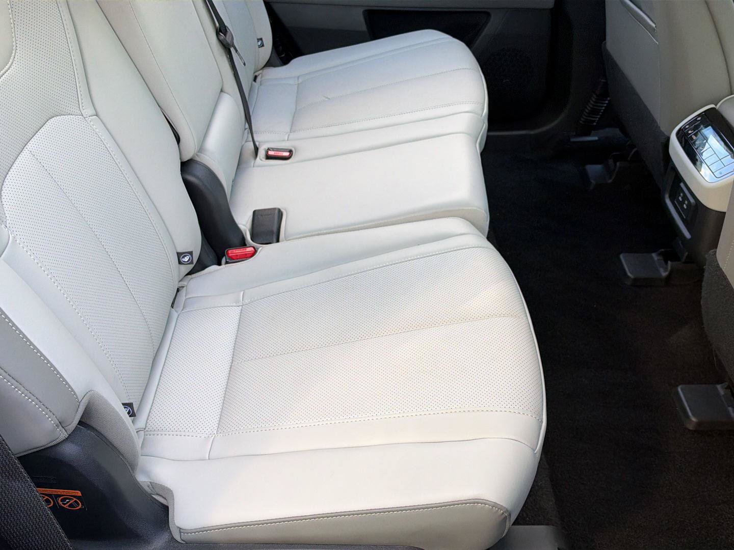 Used 2026 INFINITI QX60 Luxe w/ Cargo Package AWD/4WD image 32