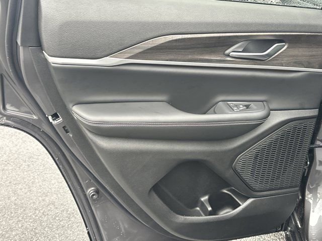 New 2025 Jeep Grand Cherokee Limited w/ Trailer Tow Package image 23