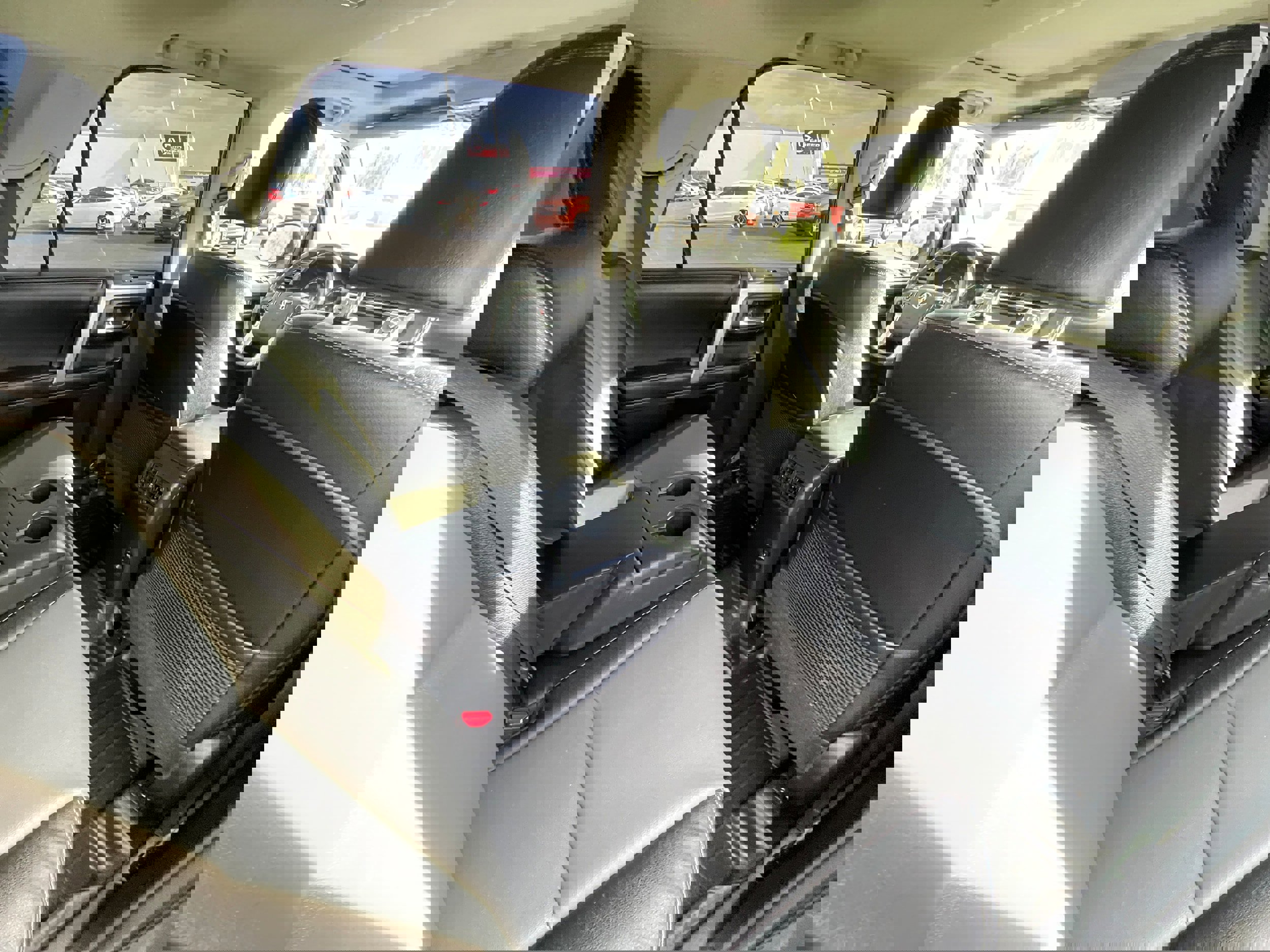 Used 2016 Toyota 4Runner SR5 Premium RWD image 25