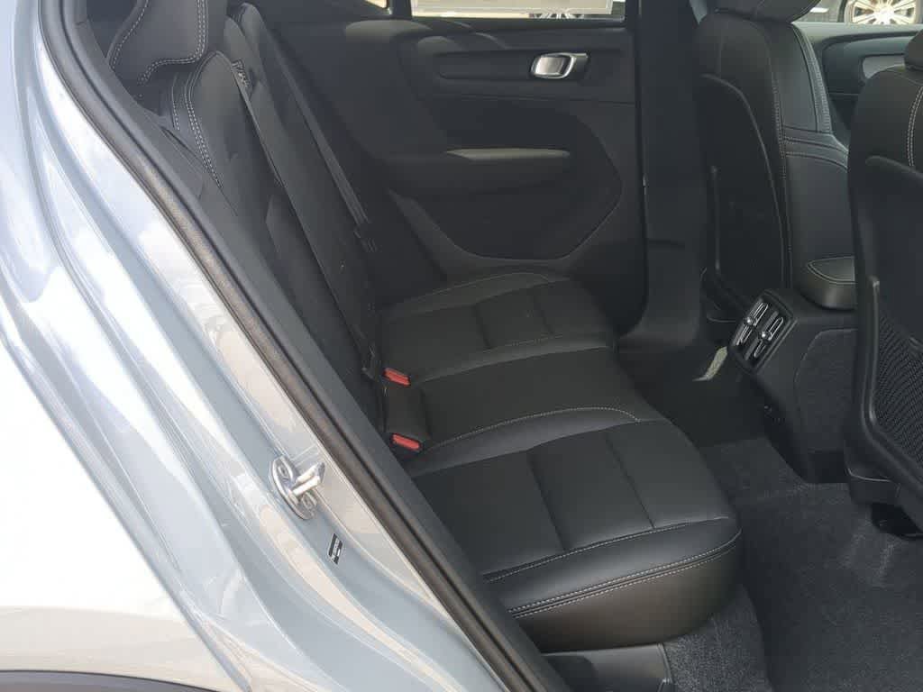New 2026 Volvo XC40 B5 Plus w/ Climate Package AWD/4WD image 19