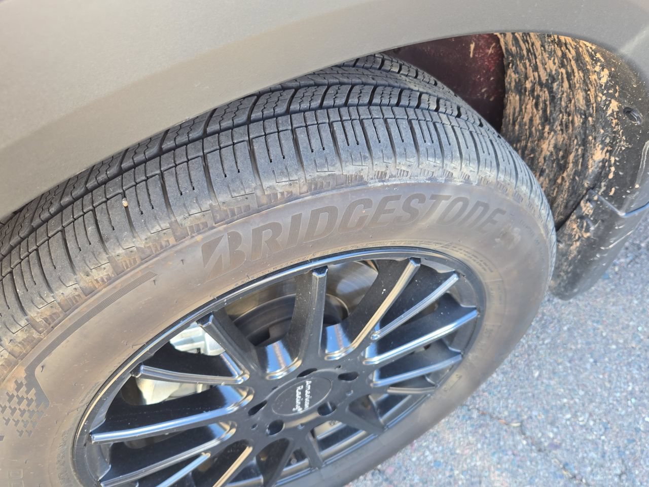 Used 2025 Nissan Kicks SV FWD image 18