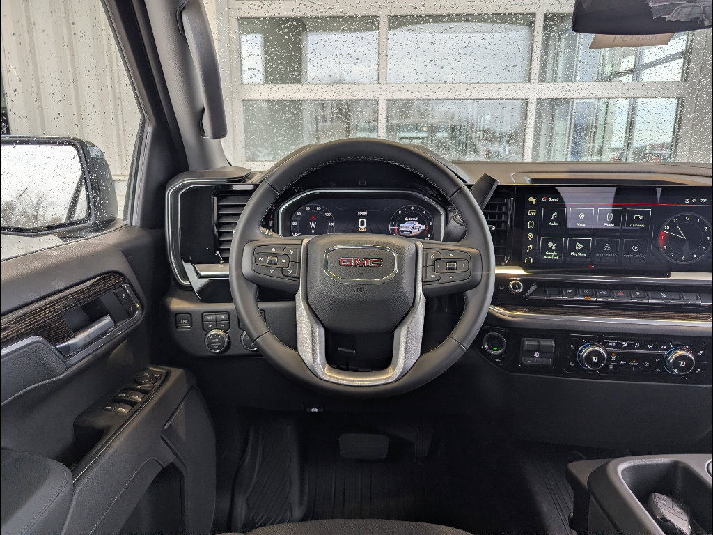 New 2026 GMC Sierra 1500 SLE image 3