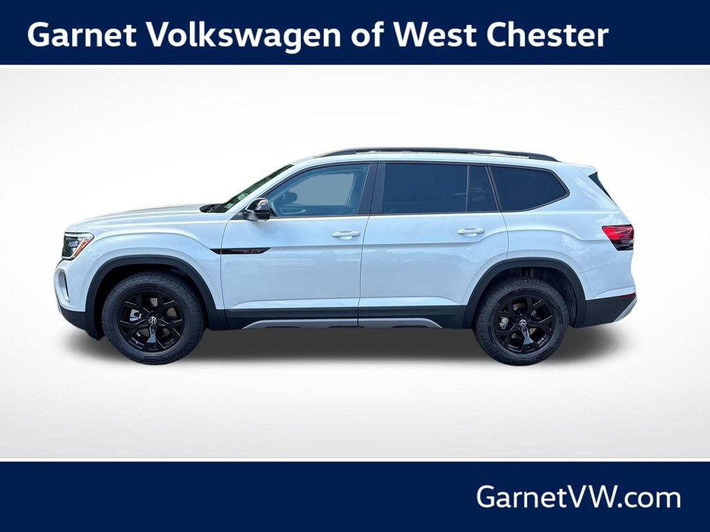 New 2026 Volkswagen Atlas Peak Edition AWD/4WD image 2