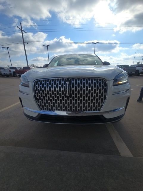 Used 2024 Lincoln Corsair FWD w/ Equipment Group 101A image 4