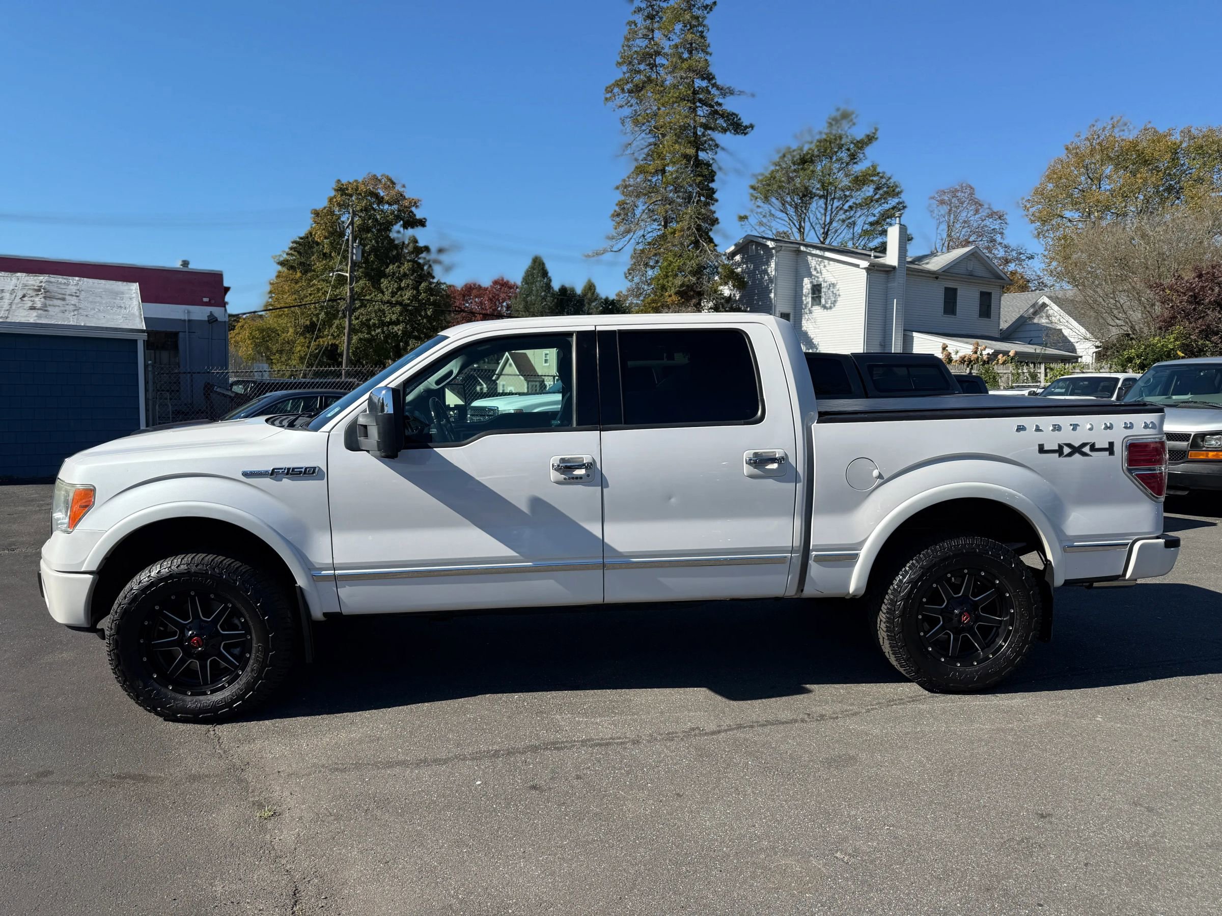 Used 2011 Ford F150 Platinum image 2