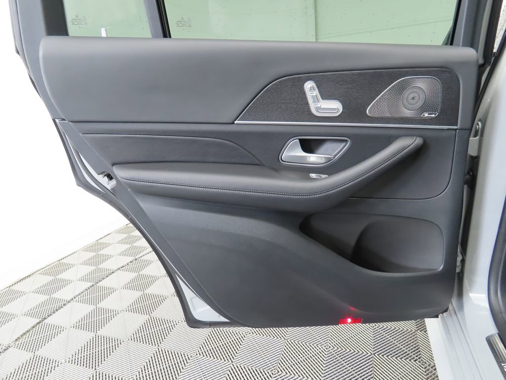 Used 2024 Mercedes-Benz GLS 450 GLS 450 image 25