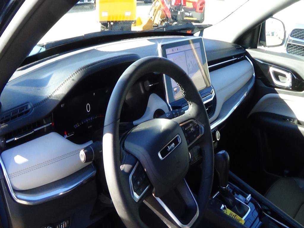 Used 2024 Jeep Compass Limited w/ Elite Group image 20