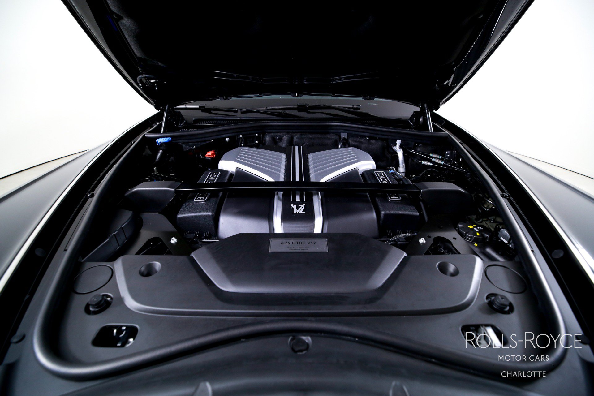 New 2027 Rolls-Royce Phantom Sedan RWD image 39