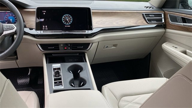 New 2026 Volkswagen Atlas SE image 10