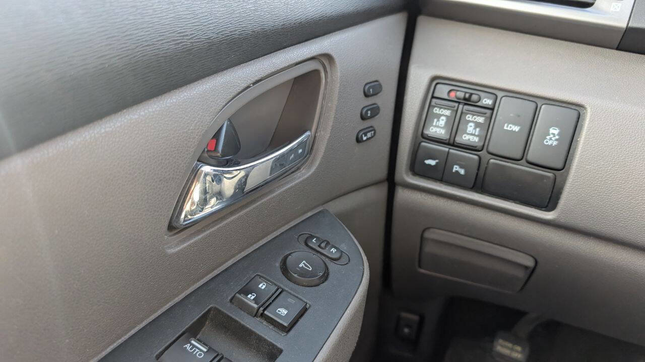 Used 2016 Honda Odyssey Touring Elite image 27