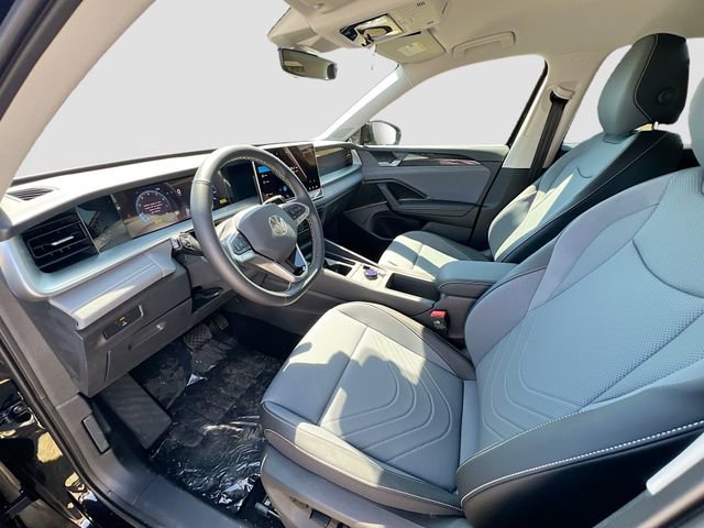 New 2025 Volkswagen Tiguan SE image 20