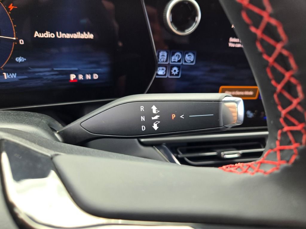 New 2025 Chevrolet Equinox EV RS w/ Convenience Package II image 25