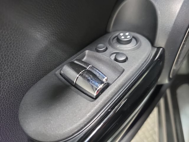 Used 2015 MINI Cooper S FWD image 23