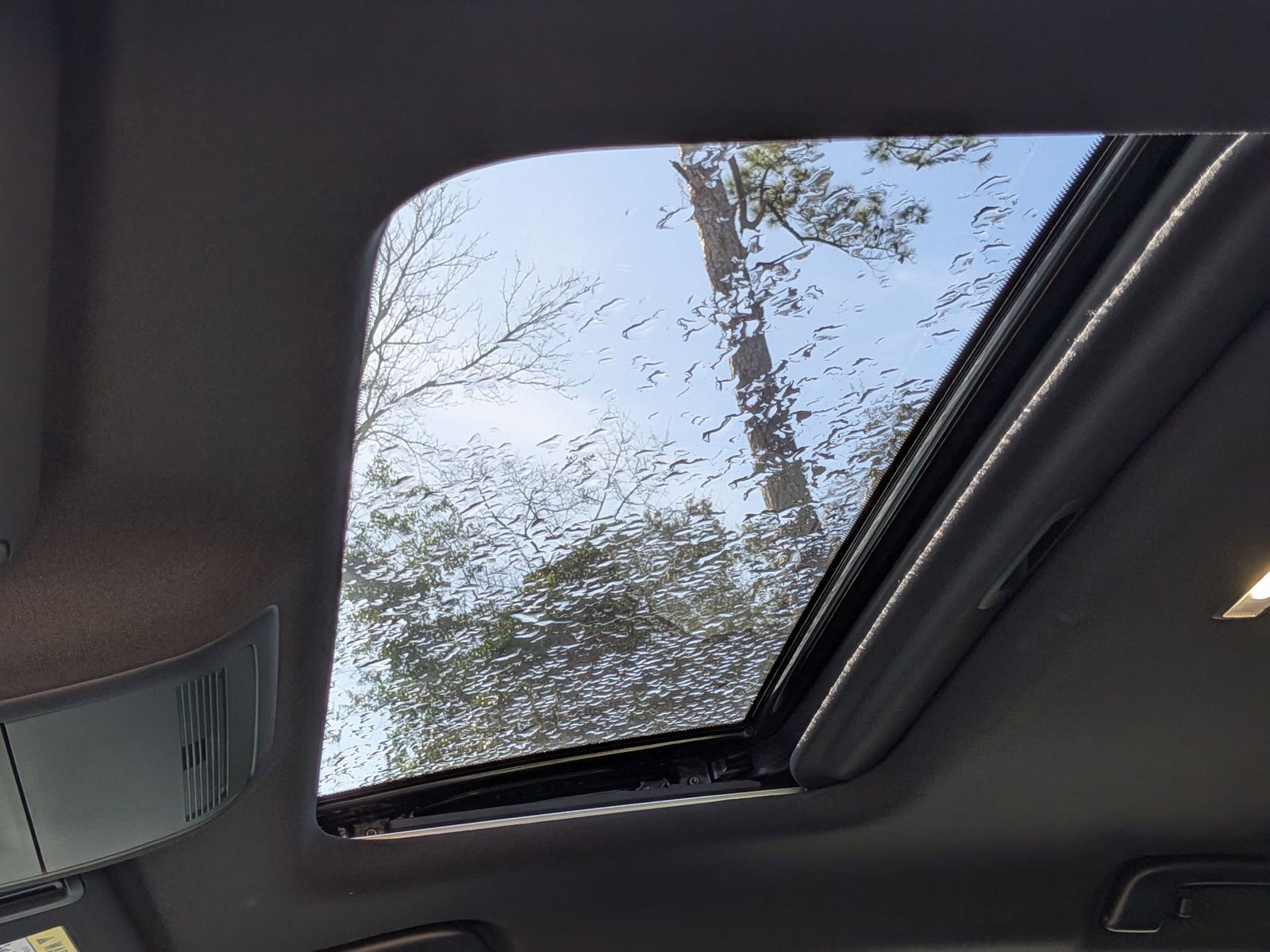 Used 2024 MAZDA MAZDA3 Hatchback w/ Appearance Package image 26