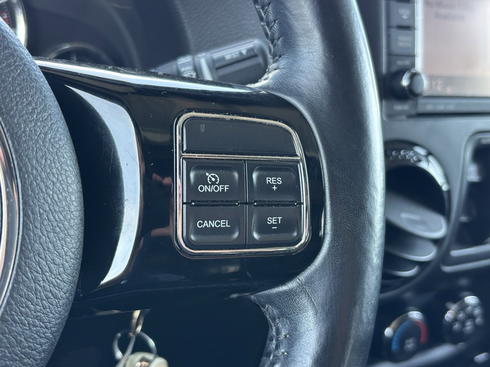 Used 2015 Jeep Wrangler Unlimited Sahara image 25