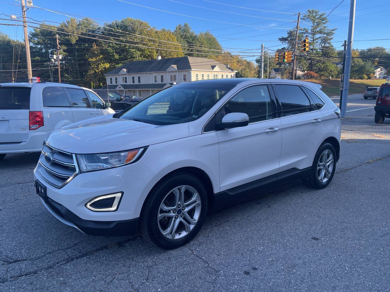 Used 2016 Ford Edge Titanium w/ Equipment Group 301A AWD/4WD image 6