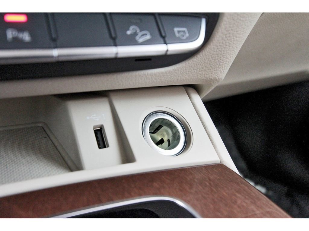 Used 2021 Audi Q5 2.0T Premium Plus w/ Premium Plus Package image 26