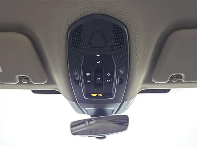 Used 2025 Porsche Panamera 4 AWD/4WD image 26