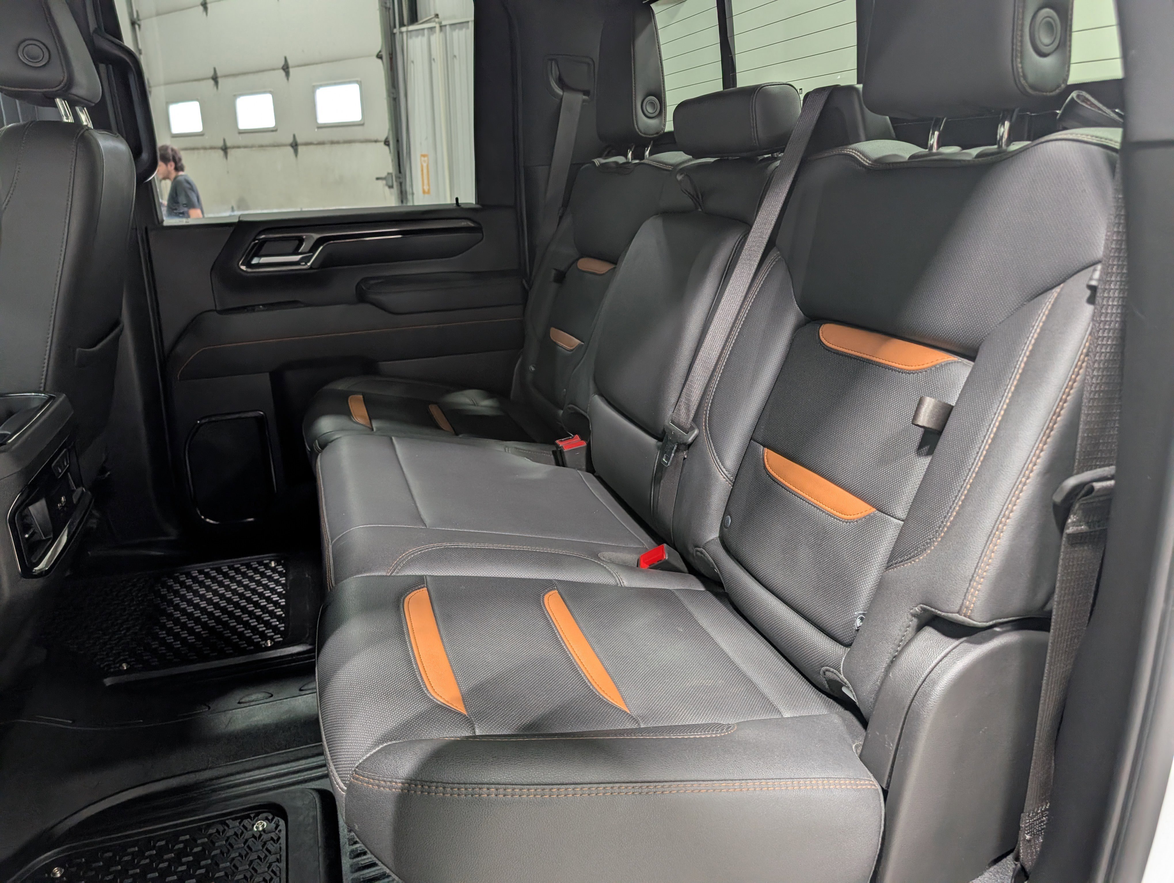 Used 2024 GMC Sierra 3500 AT4 w/ AT4 Premium Plus Package AWD/4WD image 17