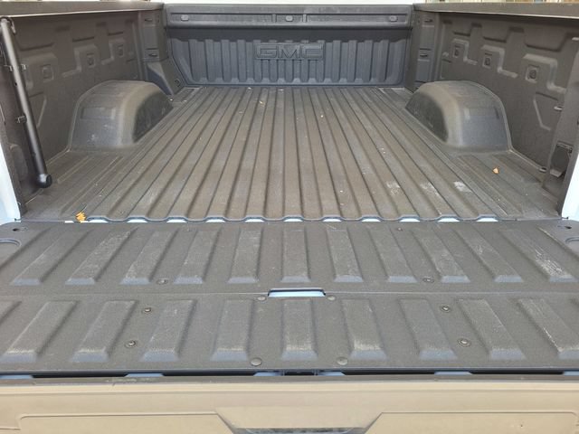 Used 2025 GMC Sierra 2500 SLT w/ SLT Convenience Package AWD/4WD image 26