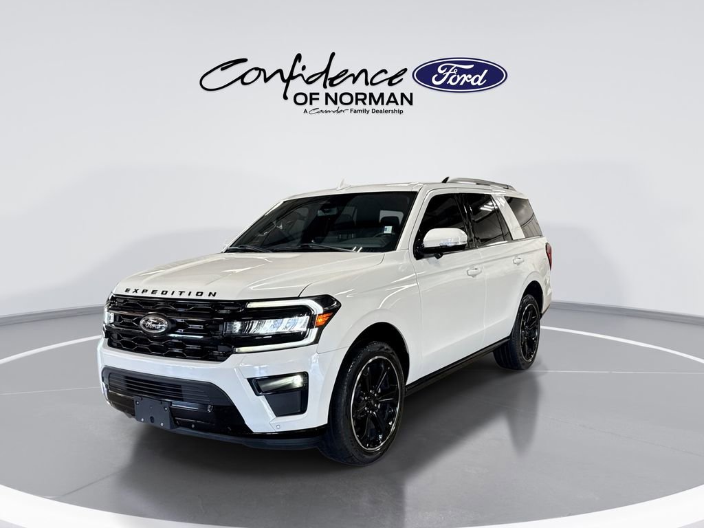 Used 2024 Ford Expedition Limited RWD image 3