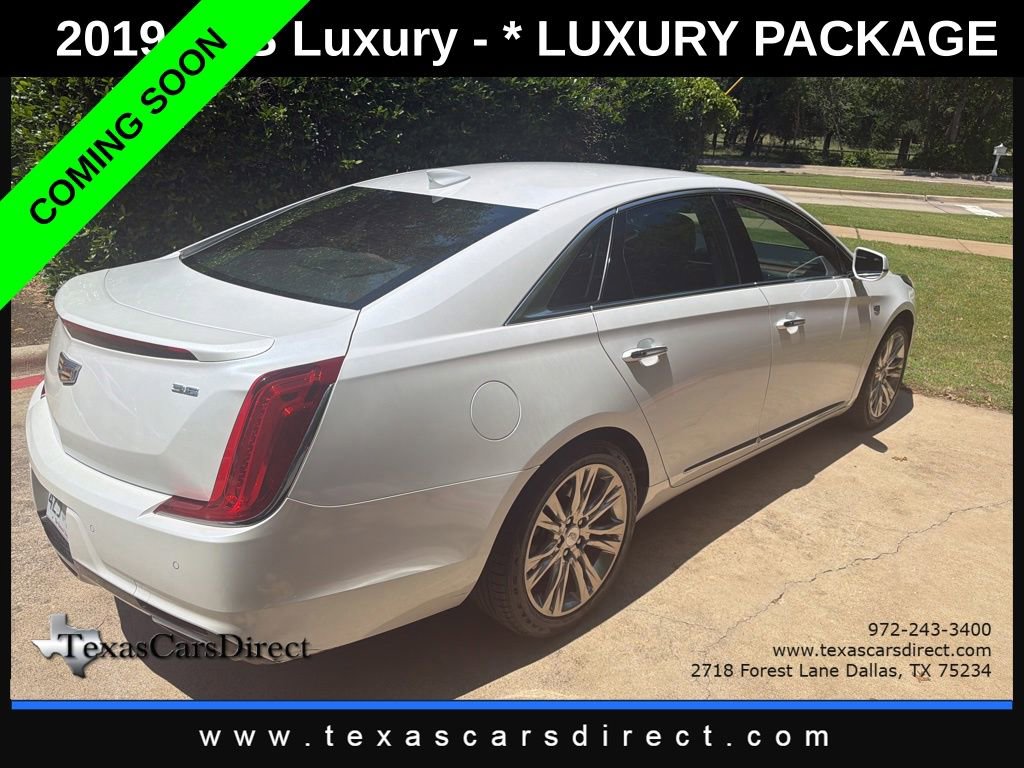 Used 2019 Cadillac XTS Luxury w/ Driver Awareness Package FWD image 3