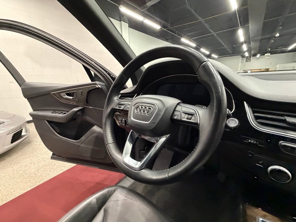 Used 2017 Audi Q7 3.0T Premium Plus AWD/4WD image 37