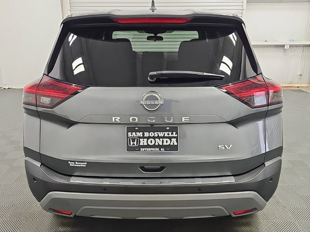 Used 2023 Nissan Rogue SV FWD image 9
