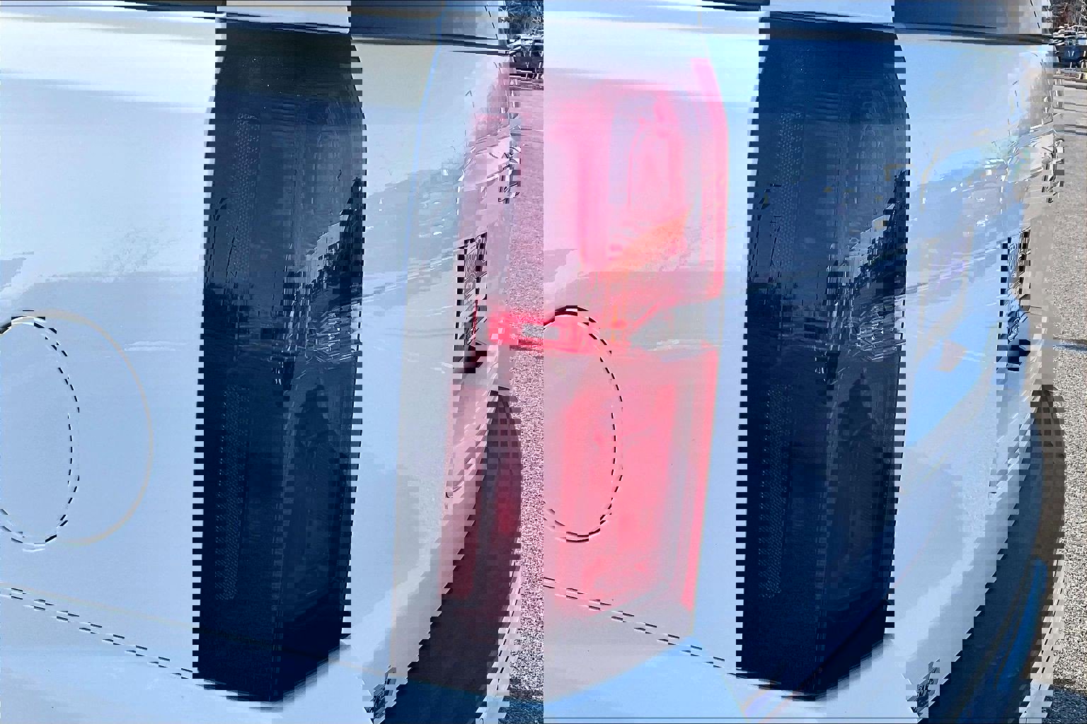 Used 2018 Chevrolet Tahoe LT image 24