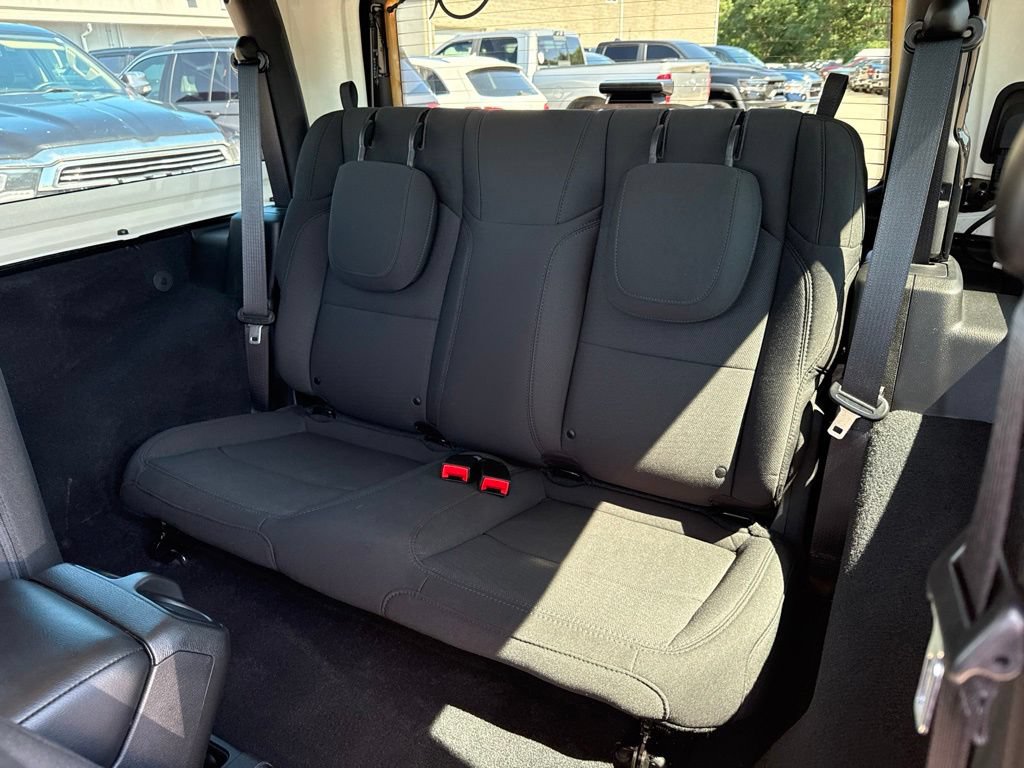 Certified 2023 Jeep Wrangler Sport AWD/4WD image 17