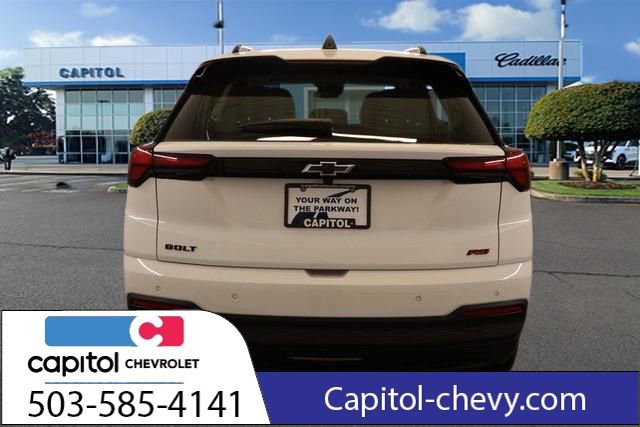 Used 2027 Chevrolet Bolt RS FWD image 3
