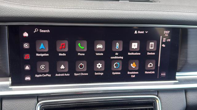 Used 2022 Porsche Panamera Platinum Edition w/ Sport Chrono Package RWD image 18
