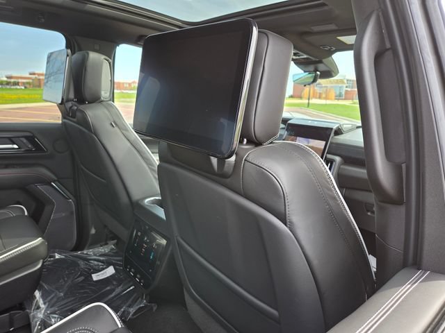 New 2026 GMC Yukon XL AT4 Ultimate AWD/4WD image 42
